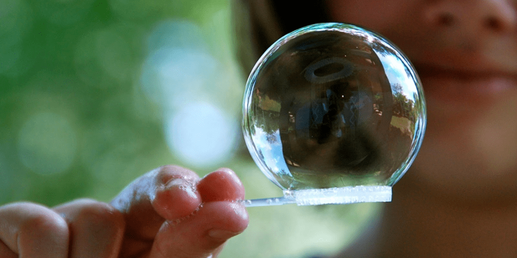 Here’s How to Make the Perfect DIY Bubble Solution Recipe