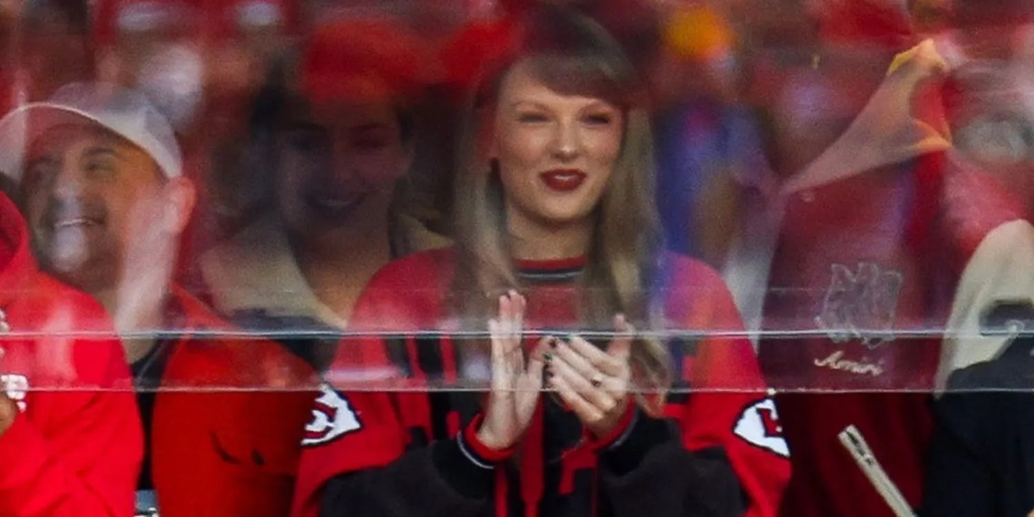 Taylor Swift Pairs Her Coolest Chiefs Merch With a Reputation Miniskirt at Travis Kelce’s Latest Game