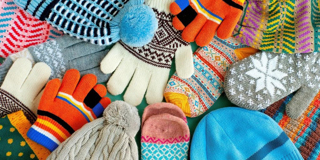 Genius Hacks That Make Your Winter Gloves and Hats Easy to Find