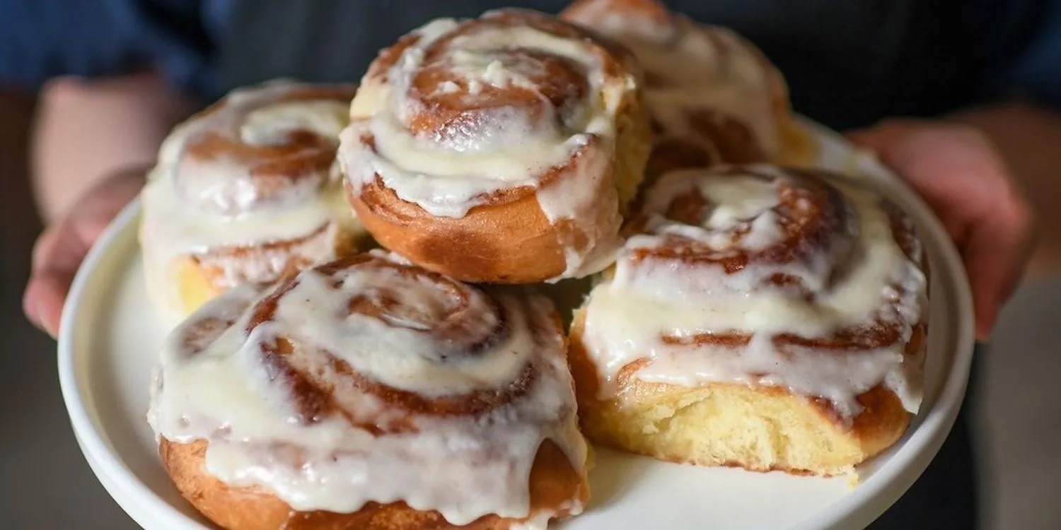 Taylor Swift Has a New Favorite Cinnamon Roll — and We Have the Recipe